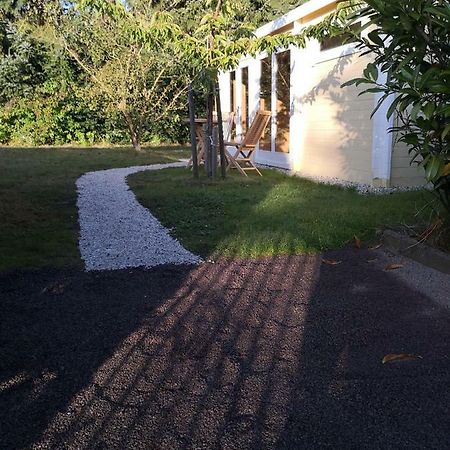 Optimierter 25Qm Holz Bungalow Mit Neuem Massivholzbett, Garten Mit Grillmoeglichkeit, Parkplatz, Radler Willkommen! Scharbeutz Exterior photo